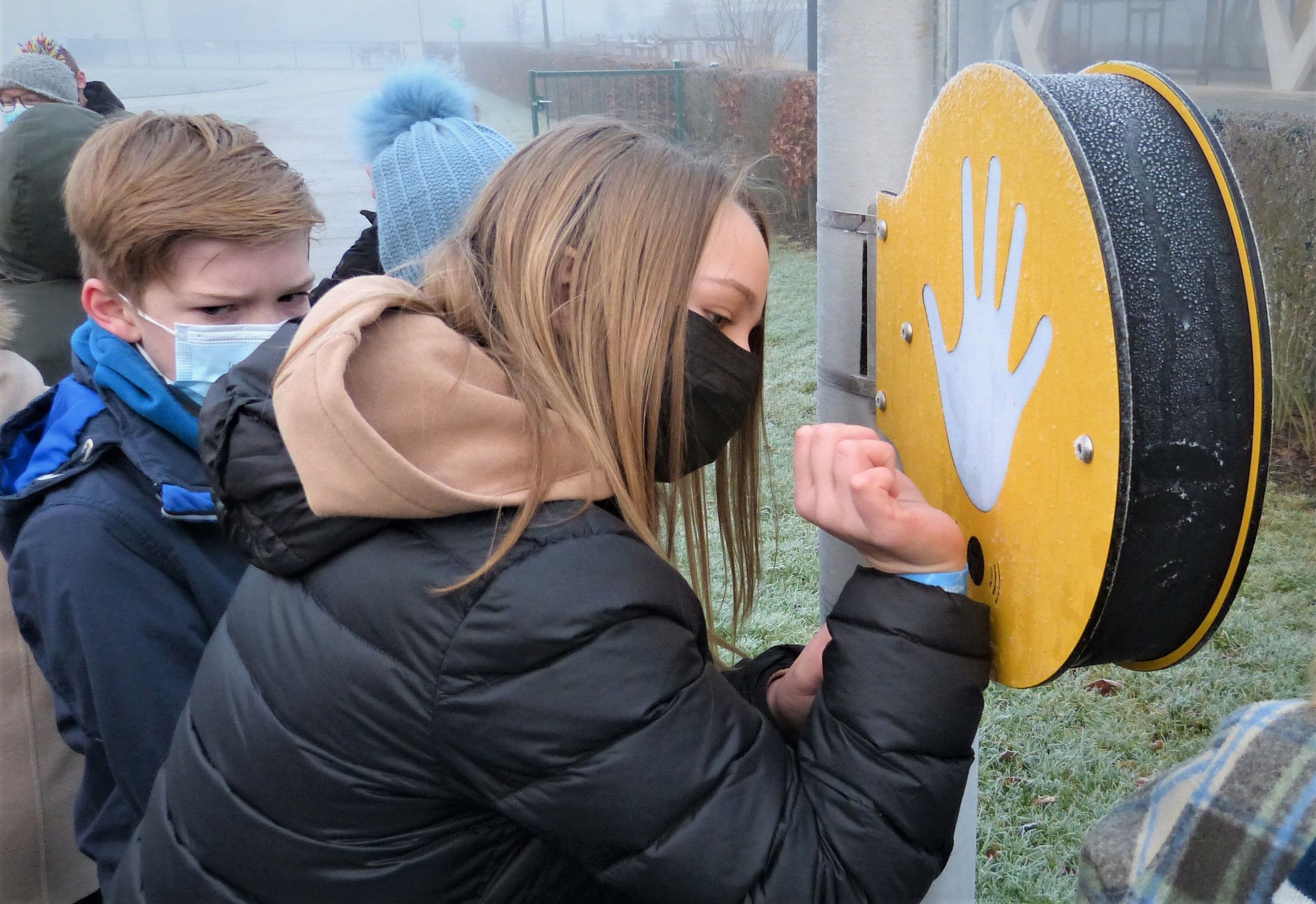 kind scant high five polbandje